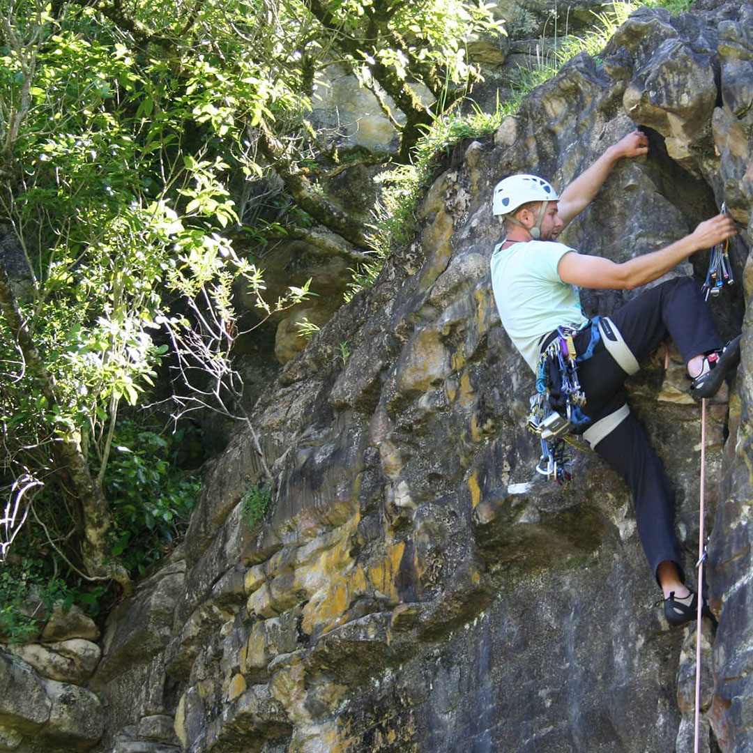 trade climbing - Climbing courses New Zealand